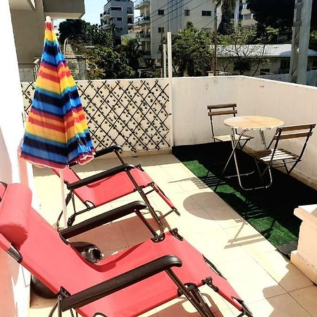 Magnifique Studio Avec Grande Terasse A Tel Aviv Lägenhet Exteriör bild