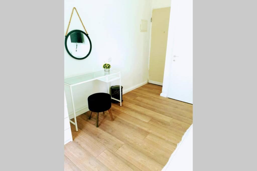 Magnifique Studio Avec Grande Terasse A Tel Aviv Lägenhet Exteriör bild