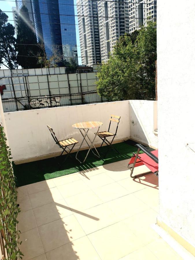 Magnifique Studio Avec Grande Terasse A Tel Aviv Lägenhet Exteriör bild