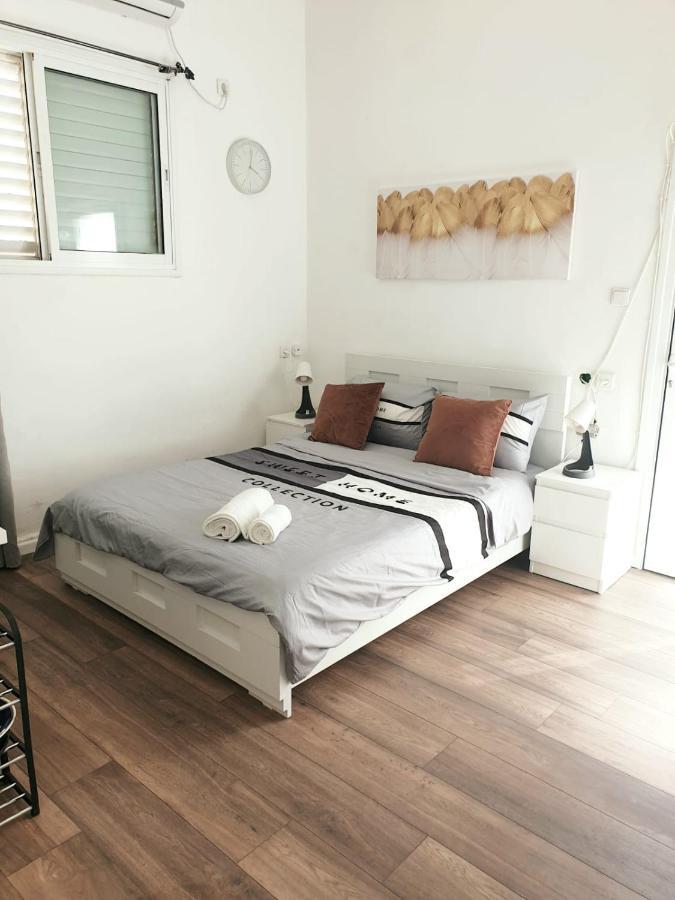 Magnifique Studio Avec Grande Terasse A Tel Aviv Lägenhet Exteriör bild